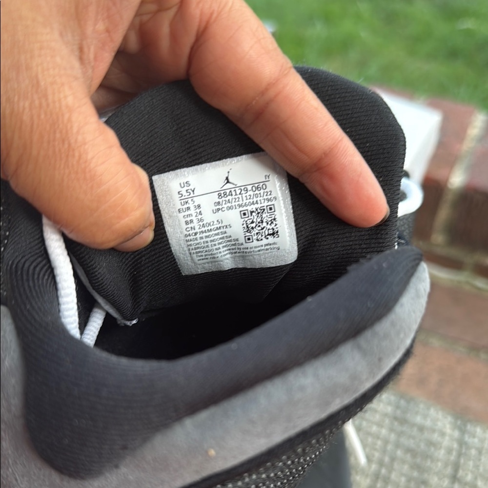 Air Jordan 13 Retro GS Black Flint - Size 5.5Y - Picture 5 of 7